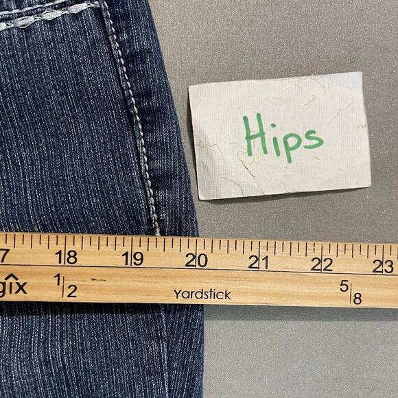 Royalty YMI Size 10 Blue Jean Denim Capris Bling Button Flap Pockets Y2K - Picture 12 of 15